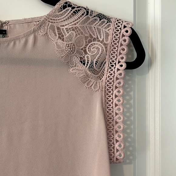 Express Blouse - Picture 2 of 4